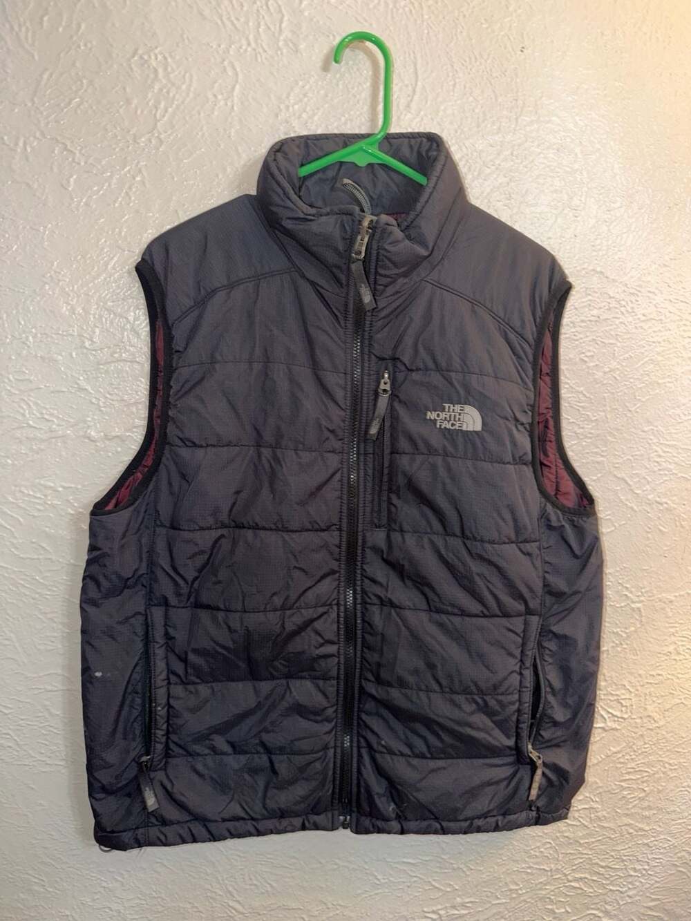 The North Face Vest Size M Dark Gray Primaloft